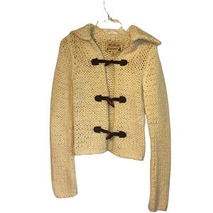 Hollister M cream sweater